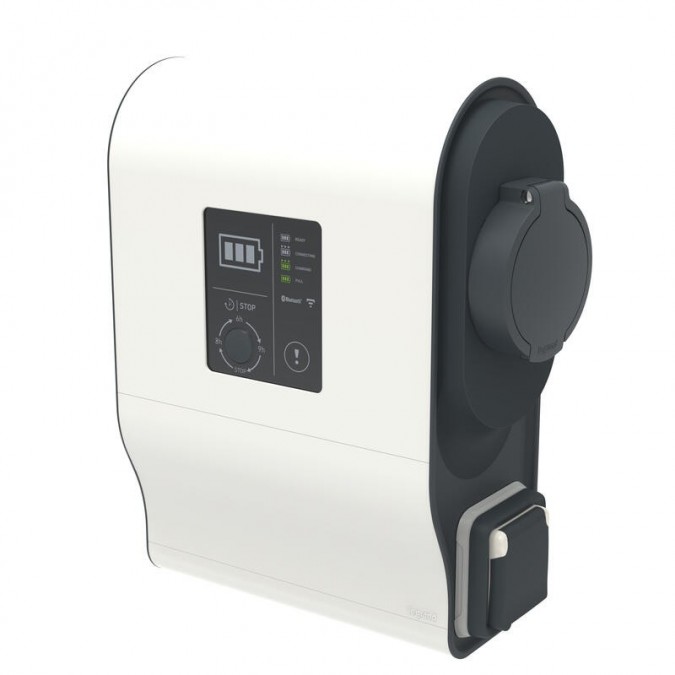 Borne Green'up 3.7kW à 7.4kW + Prise 220V